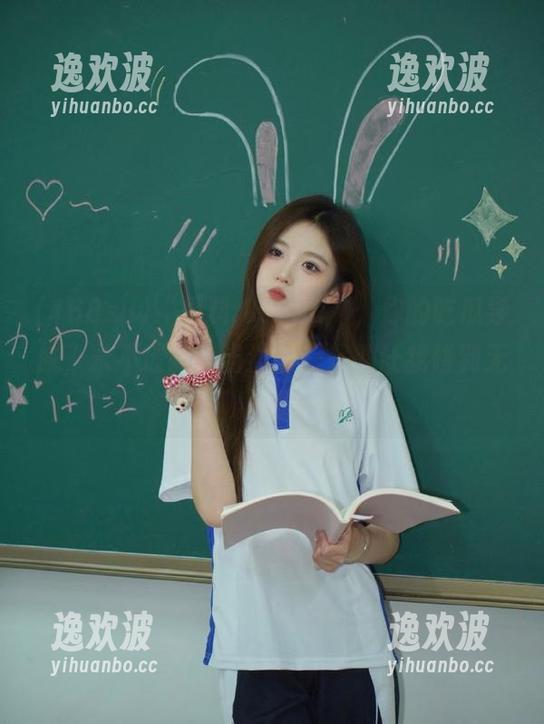 “黑料.168su”，你的吃瓜导航，永不迷路，当然前提是别让我碰到无聊的瓜！