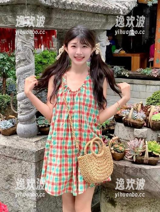 “17吃瓜网”app：你吃瓜，我陪你，瓜都变成夕阳了