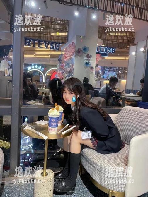 51cg·fun的网页，椅子上盯着的那一幕，心里嘀咕：这事儿蛮好玩的