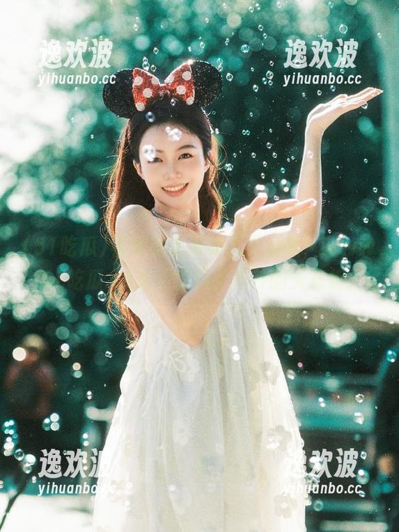 客服说免费吃瓜无极限，www.51吃瓜.cc果然翻转了八卦的天花板！
