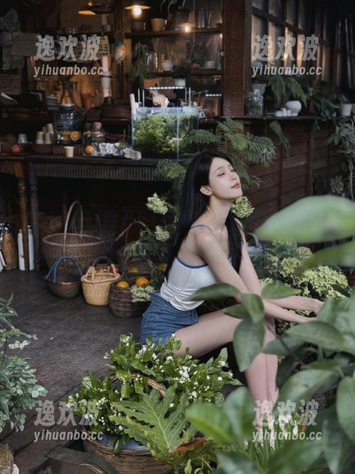 翻开51吃瓜首页，各种瓜儿让你眼前一亮：穿搭、情感、八卦不误。
