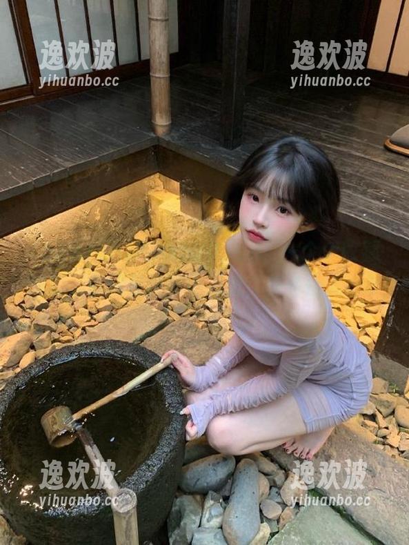 在hx520.fun，一个个收藏的瓜，磨叽着我的小心脏，莫名让人心动