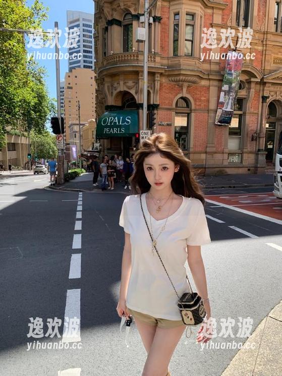 655fun 荷尔蒙在“655fun”网站里四处游荡,我要怎么收住心?