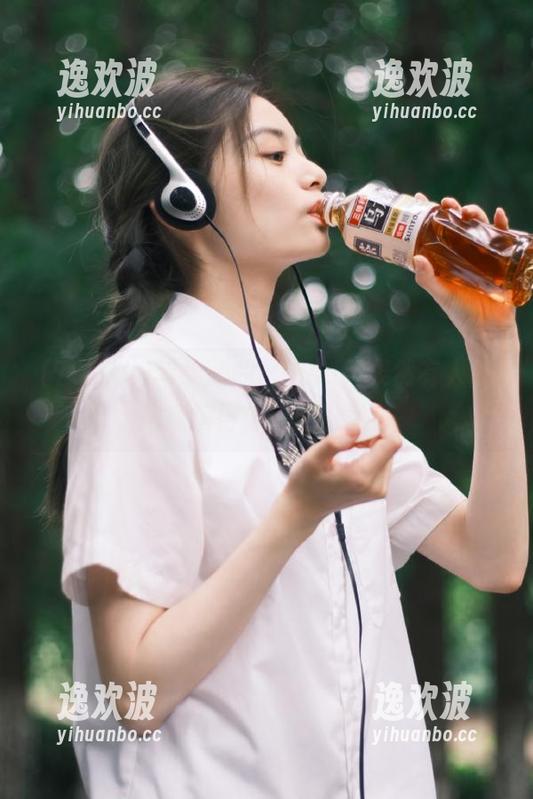 苹果版的799su，果然有人能把戏演得像个脱口秀！