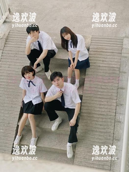 五一吃瓜官网：别被娜娜的表面骗了，内部火花四溅！