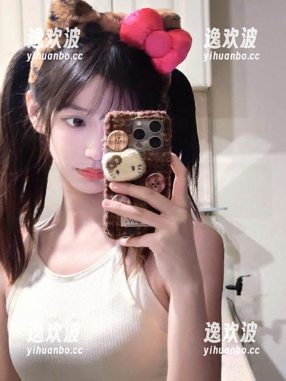 吃瓜网上的瓜太郎，下面一秒估计会被咬到了！