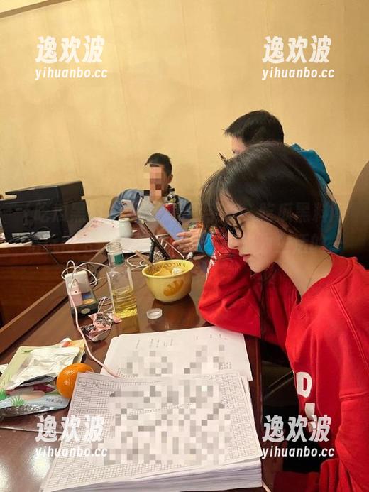 吃瓜黑料 资源分享不手软,吃瓜黑料网站玩得飞起,谁说闹剧不能成为生活的一部分?