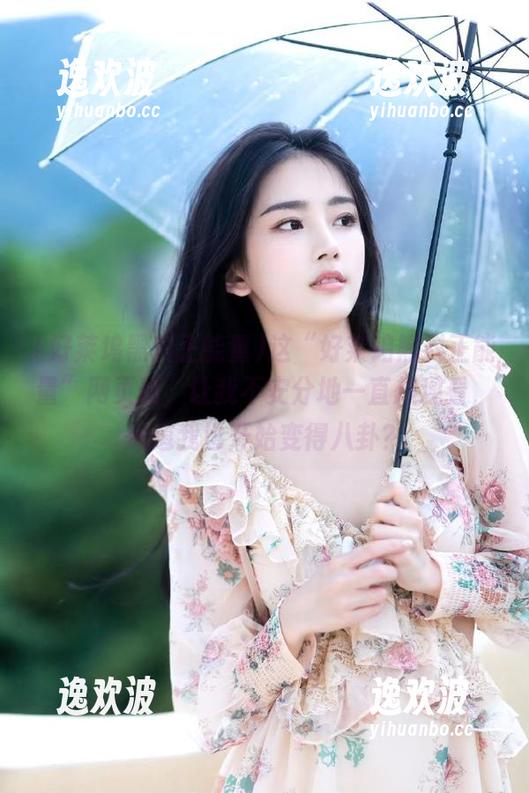 这“好莱坞黑料正能量”网页版，让我不安分地一直想观看，难道我也开始变得八卦？