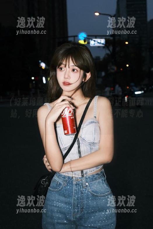 好莱坞黑料正能量网站，好网页却带出太多杂音，能不能专心点？