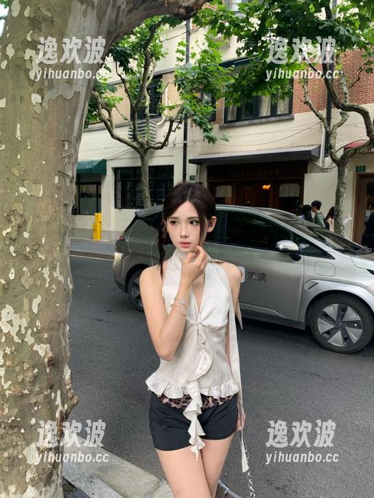 下载“扒哥黑料”，这里的瓜比你的朋友还要多，黑料入口敞开！