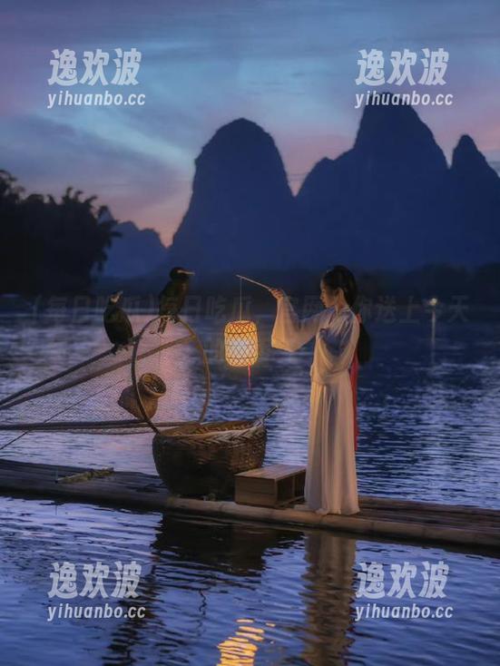 每日吃瓜，官网为你送上今天的黑香气