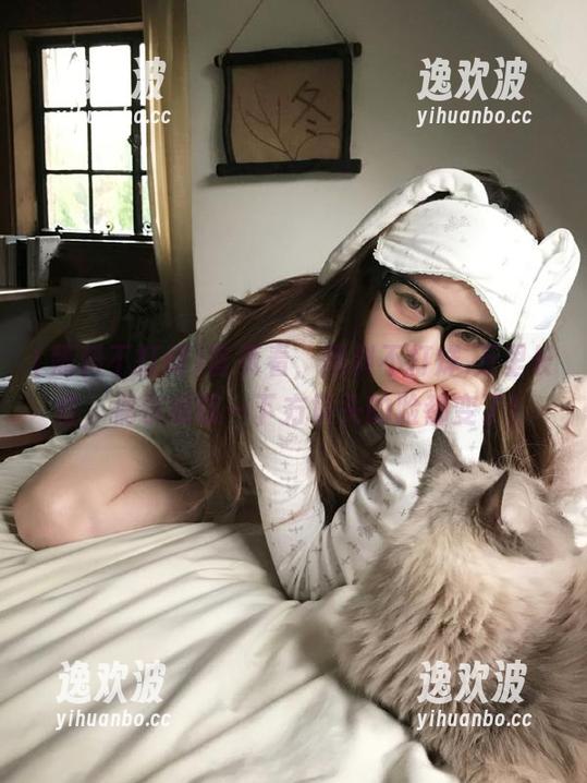 首页看，黑料不打烊,万里长征，偶尔感叹一下方块头的脸都变了！
