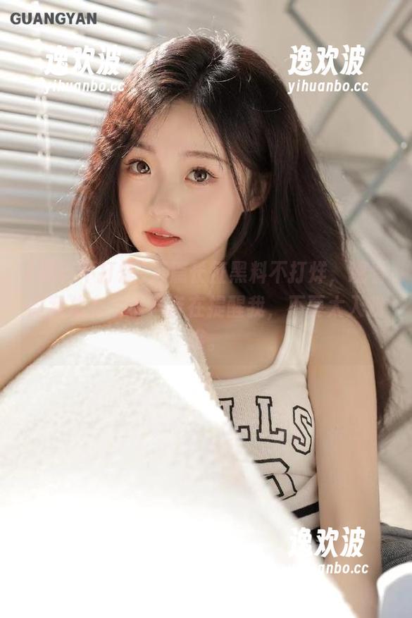 万篇长征黑料不打烊，观看时我总有个小声音在提醒我，不要太入戏哦。