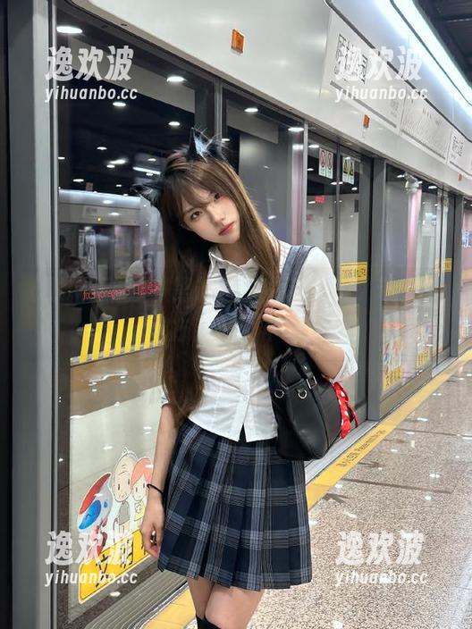 黑料正能量苹果版，带你锁定吃瓜方向盘，不怕迷路！