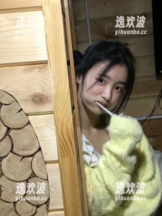 看过黑料社区app，你再也无法自拔，免费内容太多了吧！