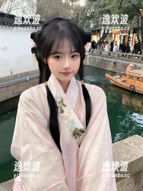 黑料网址说：“更新没屏蔽，瓜都在这儿！”