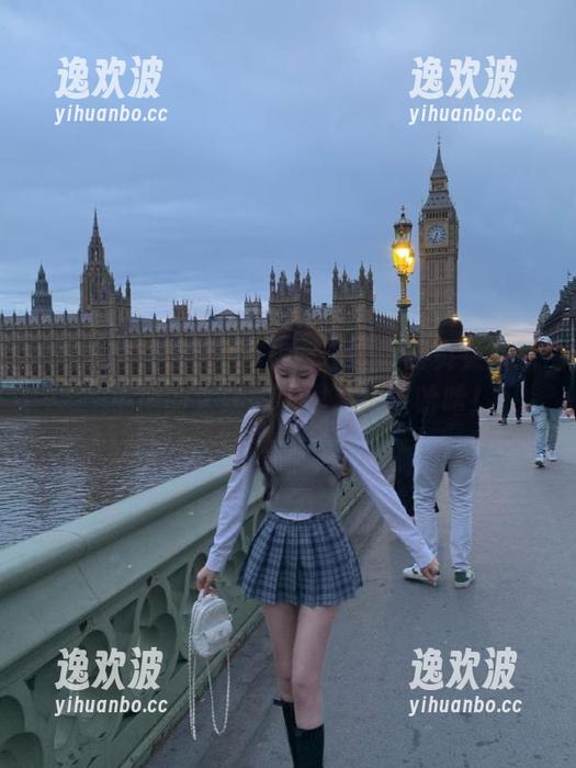 黑料网正能量网页更新了，小编的大姨妈也早点来了哈哈！