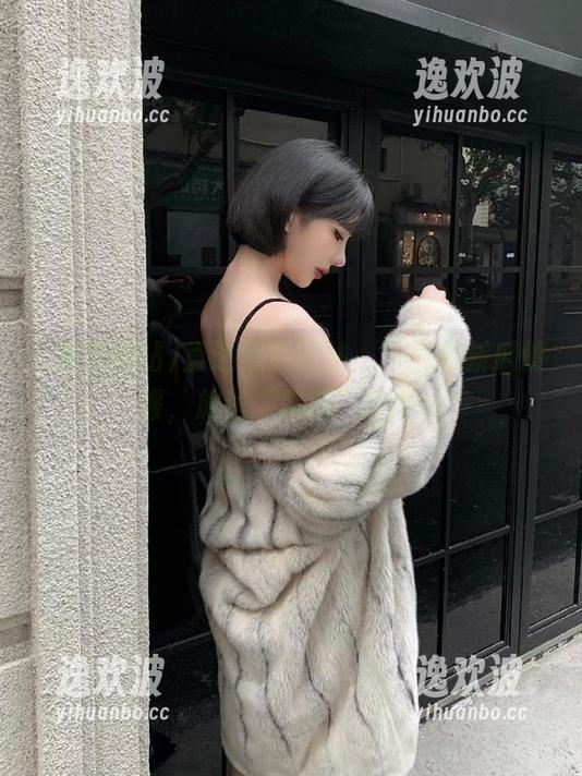 直达黑料网站，下载最新瓜情报，放送“黑洞”趣闻！
