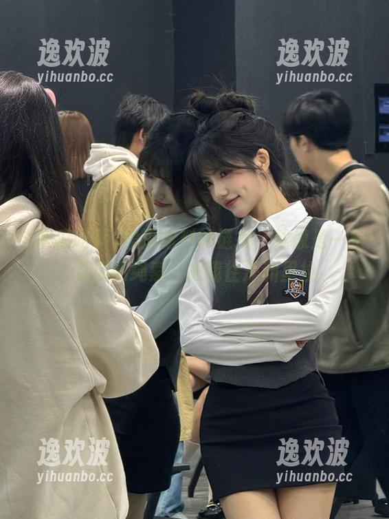 黑瓜吃料的链接，就像是一根无形的绳索，把我往深渊里拉